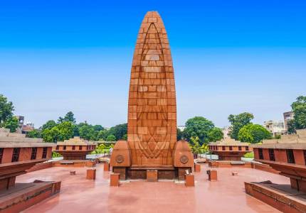 Golden Moments – Temple & Wagah Border Experience